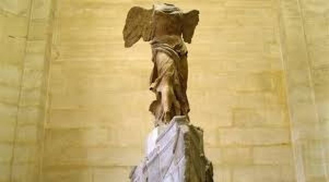 Ένα εκατ. για τη αποκατάσταση της «Νίκης της Σαμοθράκης» στο Λούβρο