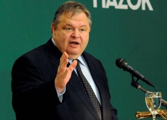 ΠΑΣΟΚ: Βαθιά η περιφρόνηση Τσίπρα στους θεσμούς