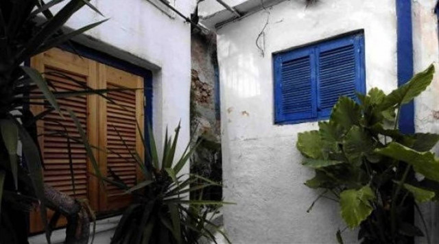 Εύβοια: Ξεψύχησε στην αυλή του σπιτιού του