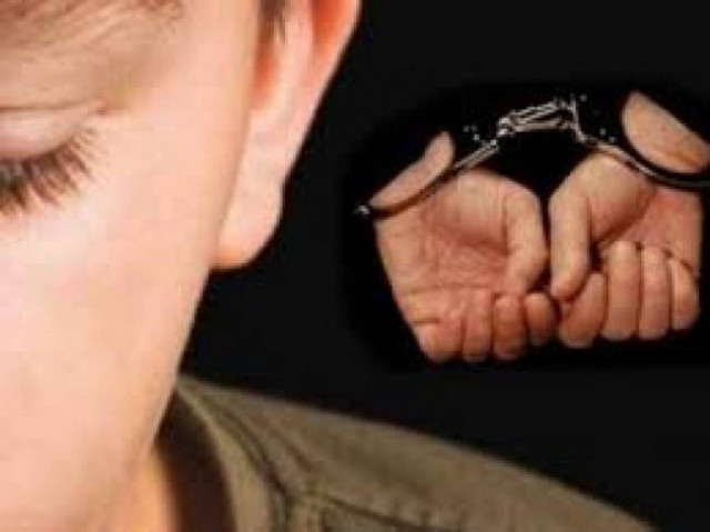 30χρονος διακινούσε υλικό σκληρής παιδικής πορνογραφίας