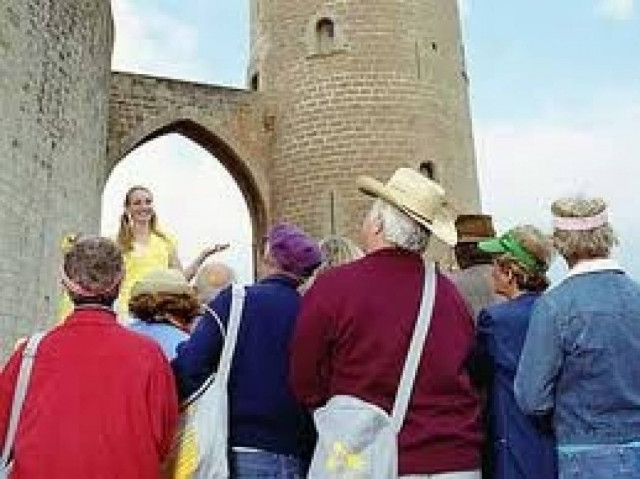 Θες να γίνεις γρήγορα ξεναγός; Να η ευκαιρία!