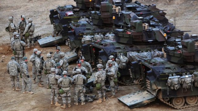 Ν. Κορέα: Οι αμερικάνοι στέλνουν ένα ετοιμοπόλεμο θωρακισμένο τάγμα