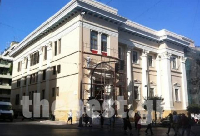 ΣΟΚ στην Πάτρα: Την έπνιξε με καλώδιο τηλεφώνου μέσα στο σπίτι της