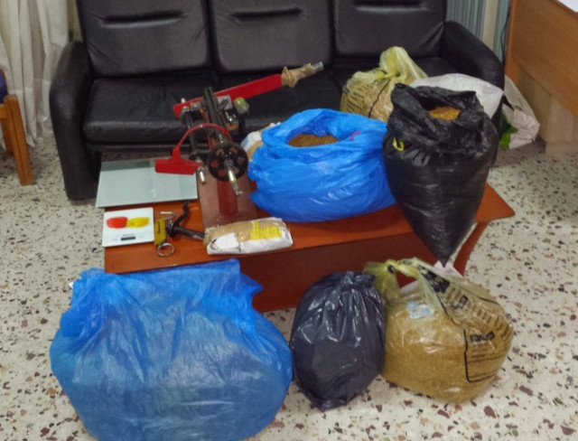 Είχαν στήσει φάμπρικα με λαθραία καπνό στην Ξάνθη!