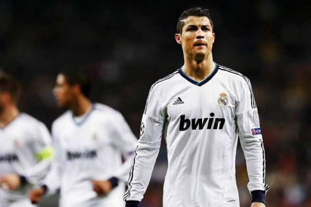 Ο Κριστιάνο Ρονάλντο τα έχει… 400! (video)