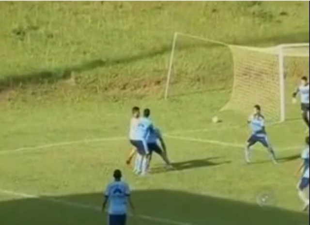 Kung Fu μπάλα! (video)