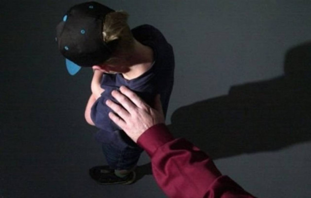 Σάλος με παιδόφιλο στην Ολλανδία