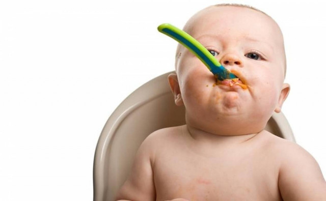 Αφήστε τα μωρά να φάνε όσο θέλουν, λέει νέα έρευνα