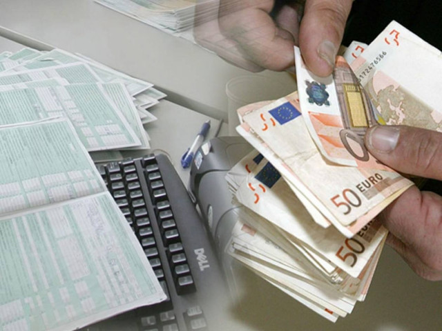 Στον «πάγο» τα οικογενειακά επιδόματα