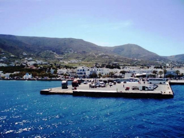 Μεταφορά σωτηρίας για 37χρονο από την Πάρο