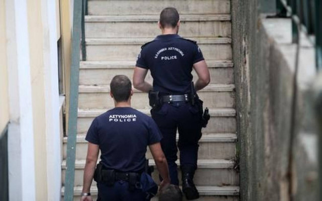 Θρίλερ με τραυματισμό αστυνομικού από όπλο