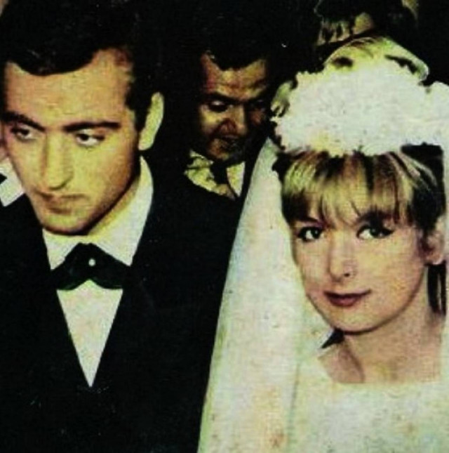 Δείτε σπάνιες φωτογραφίες της Άννας Φόνσου από τον πρώτο της γάμο