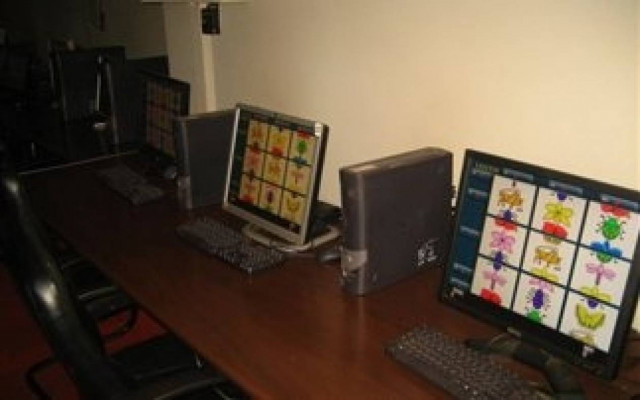 Συλλήψεις για παράνομα τυχερά παιχνίδια