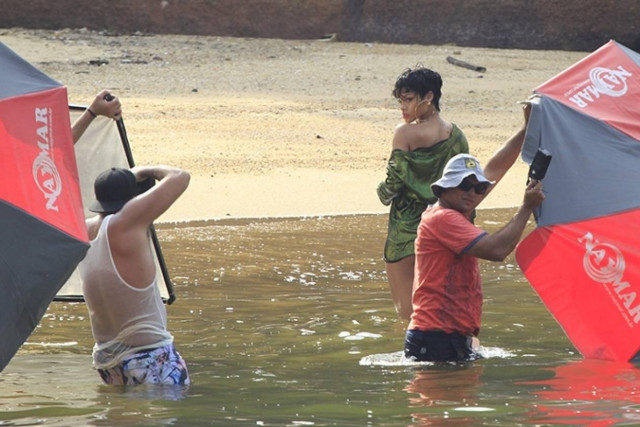 ΦΩΤΟ: Η Rihanna τόπλες για την Vogue!