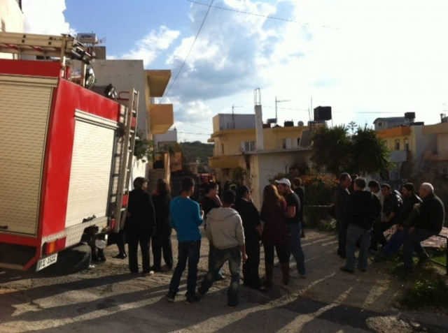 ΣΟΚ: Καθιστή και απανθρακωμένη βρέθηκε ηλικιωμένη μέσα στο σπίτι της