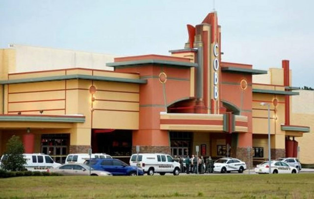 ΣΟΚ: Τον σκότωσε μέσα στον κινηματογράφο επειδή...