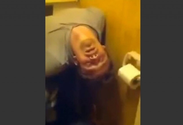 Όταν είσαι μεθυσμένος μπορείς να κοιμηθείς σε όποια στάση θέλεις!