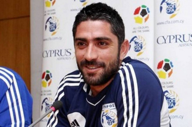 «Αντίο» από Μιχάλη Κωνσταντίνου