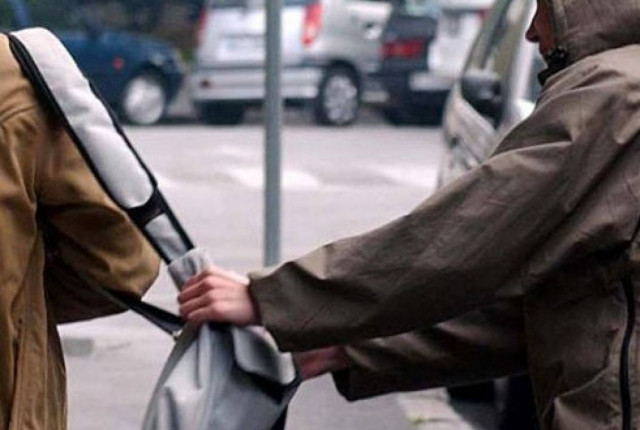 Χανιά: Πήγε να της αρπάξει τη τσάντα εκμεταλλευόμενος την πολυκοσμία