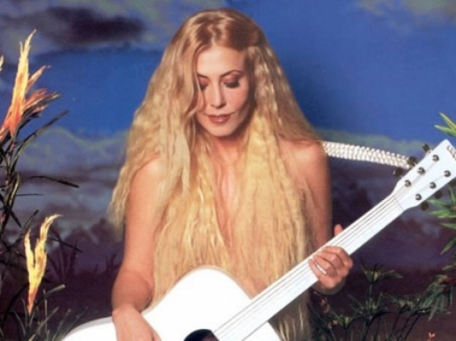 Ζώδια και αστέρια: Θεοδοσία Τσάτσου: «Τραγουδούσα και με έκραζαν»