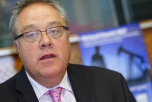 Εισηγητής Σκοπίων στην ΕΕ:Πιέσεις για διαγραφή της λέξης «Μακεδονική»