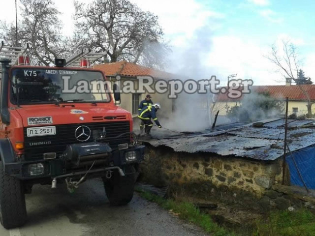 Φωτιά σε καφενείο στη Φθιώτιδα