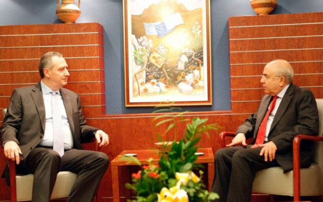 Μιχελάκης: Η Ελλάδα στηρίζει τις πρωτοβουλίες της κυπριακής ηγεσίας