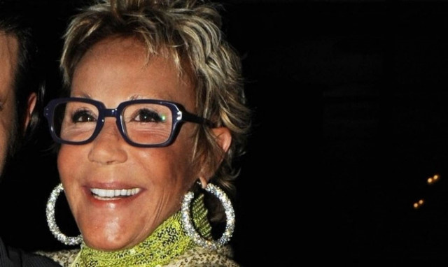 Η Ζωή Λάσκαρη γράφει την αυτοβιογραφία της