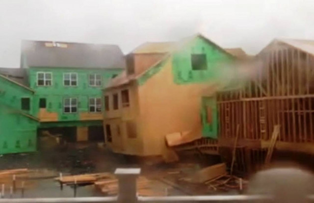 Ένα σπίτι... «όσα παίρνει ο άνεμος» (βίντεο)