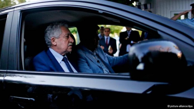 Αναζητείται σανίδα σωτηρίας για τη ΔΗΜΑΡ