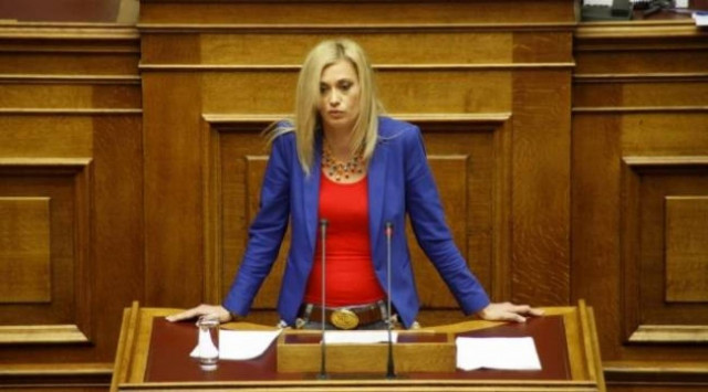 Για «ξεπούλημα της ΔΕΗ» κάνει λόγο η Ραχήλ Μακρή