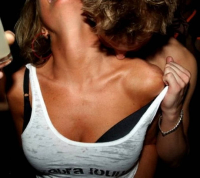 4 οδηγίες και να καίνε! Ετοιμαστείτε για ένα ερωτικό σαββατοκύριακο