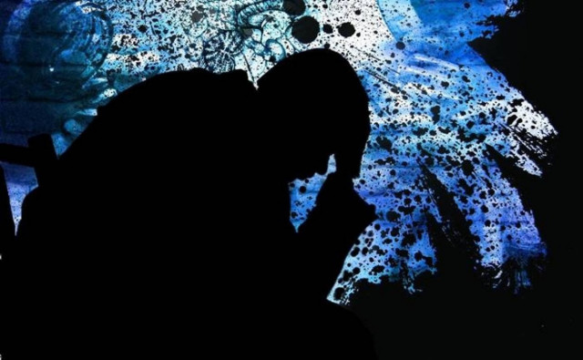 Ποια νυχτερινή συνήθεια συνδέεται άμεσα με την κατάθλιψη