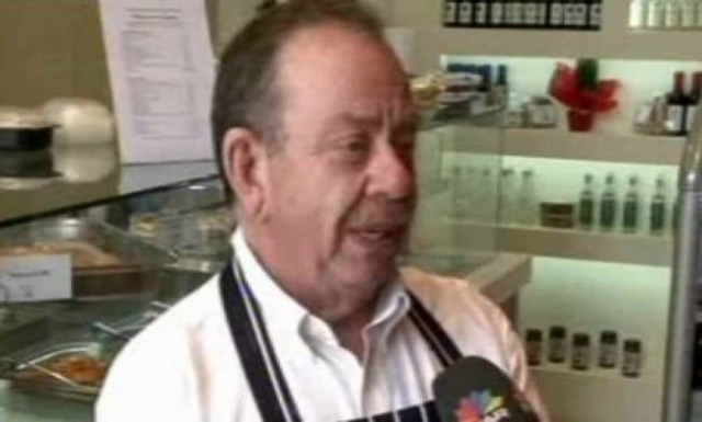 Ο Ηλίας Μαμαλάκης έγινε… ντελιβεράς!