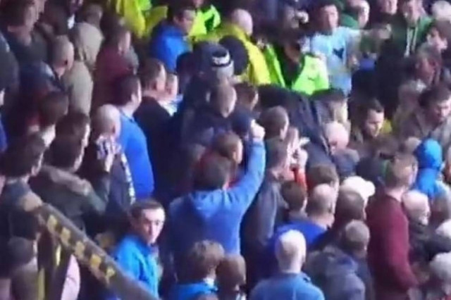 Αγγλία: «Άγριο» ξύλο στο «Έτιχαντ» (video)