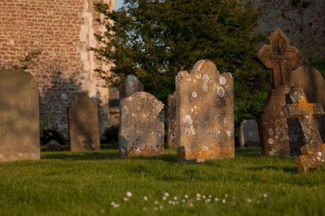 Διάβασε στην εφημερίδα ότι ήταν... νεκρός!