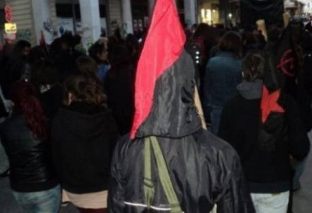 Πορεία αντιεξουσιαστών στην Πάτρα