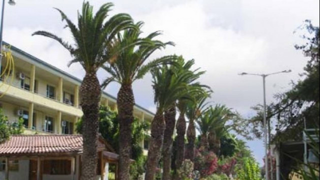 «Έσβησε» ο ηλικιωμένος που έπεσε στο κενό στο Βενιζέλειο