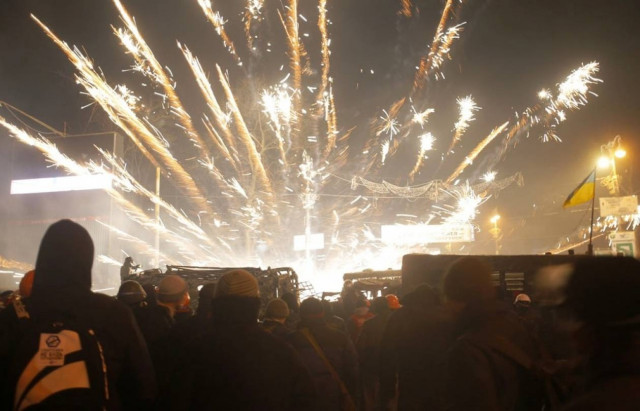 Μια ακόμα νύχτα χάους στην Ουκρανία - Δείτε LIVE εικόνα από το Κίεβο