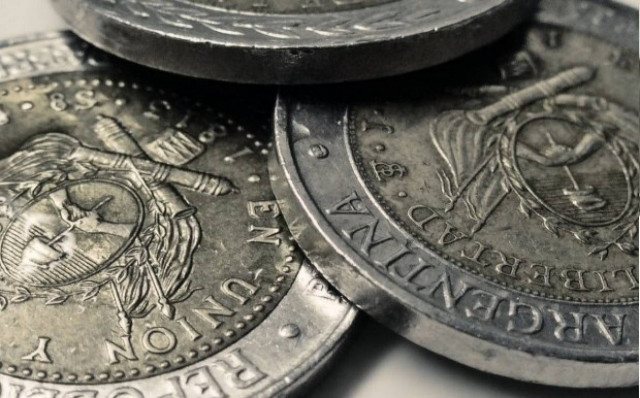 Η Αργεντινή θα επιτρέψει την αγορά δολαρίων χωρίς περιορισμούς