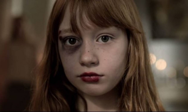 «Από μαμά σε κόρη»... Η νέα καμπάνια για την ενδοοικογενειακή βία