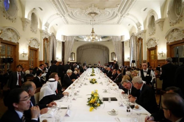 Πρώτη συνάντηση συριακής κυβέρνησης – αντιπολίτευσης