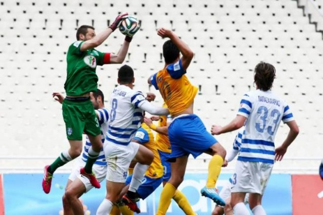 «Όρθιος» στο ΟΑΚΑ