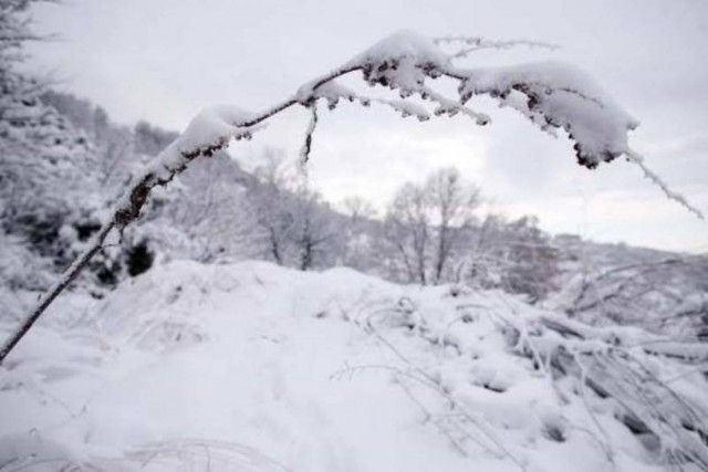 Χιονίζει στη Θεσσαλονίκη