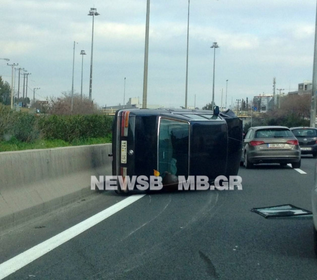 Σοβαρό τροχαίο: Τούμπαρε αυτοκίνητο στην Ε.Ο. Αθηνών-Λαμίας (pics)