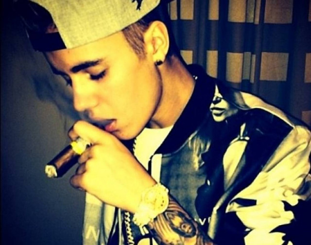 Αποκλειστικές φωτο: Το σπίτι του Bieber είναι εργοστάσιο ναρκωτικών