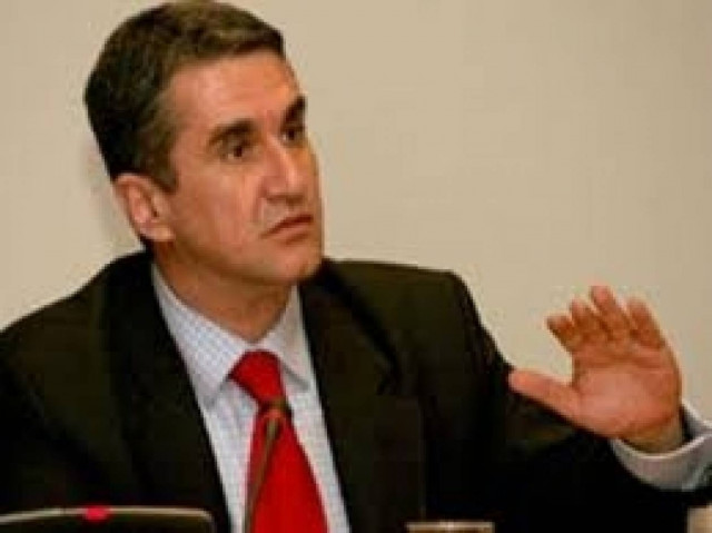Λοβέρδος: Δεν θα έβλεπα αρνητικά την πρόσκληση του ΠΑΣΟΚ