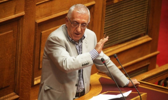 Κακλαμάνης: Από αυτή τη Βουλή δεν περνάει 3ο Μνημόνιο