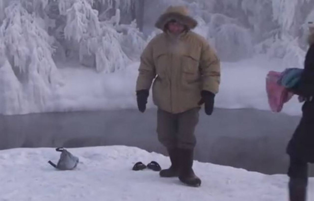 Κολύμπι στους -52 βαθμούς Κελσίου!