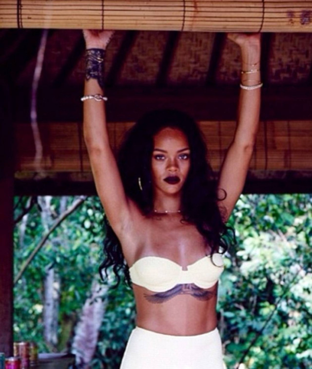 Υou Tarzan me ...Rihanna